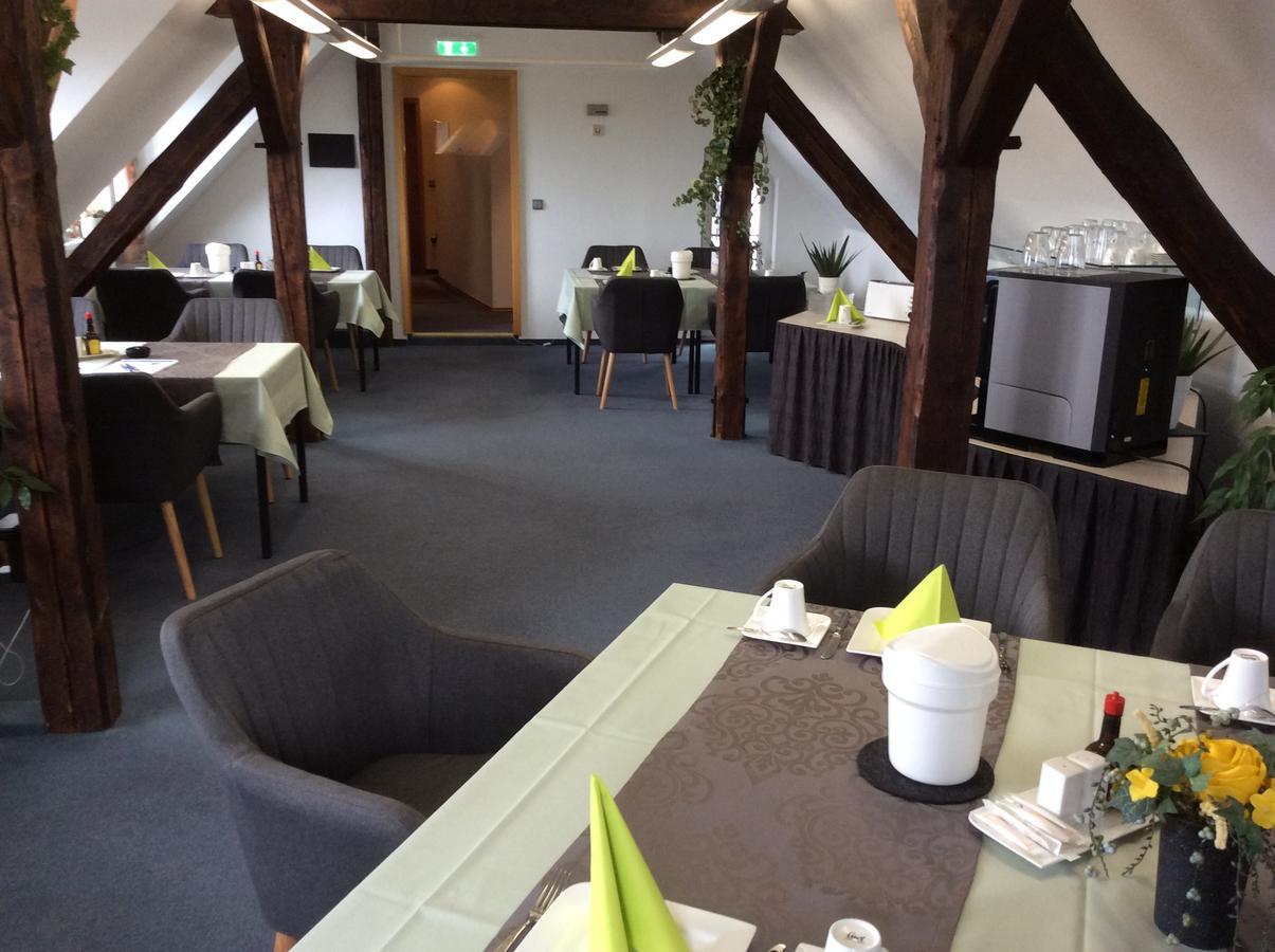 Hotel Am Maibaum Neuenrade Eksteriør billede